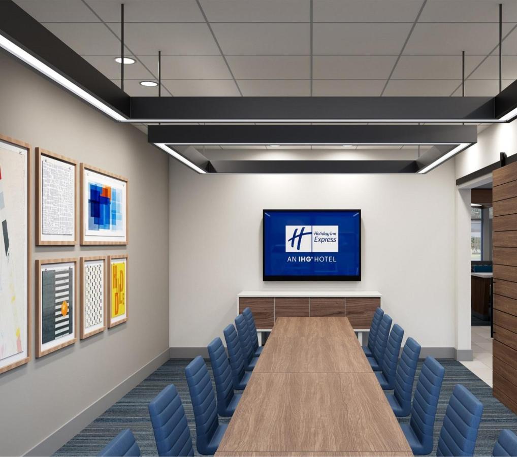 Holiday Inn Express - Blair By Ihg Bagian luar foto