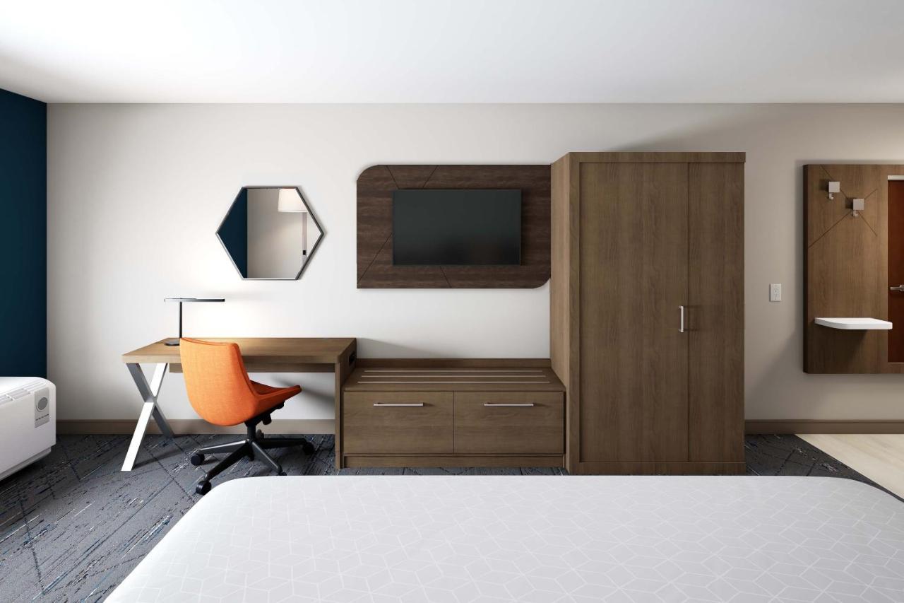 Holiday Inn Express - Blair By Ihg Bagian luar foto