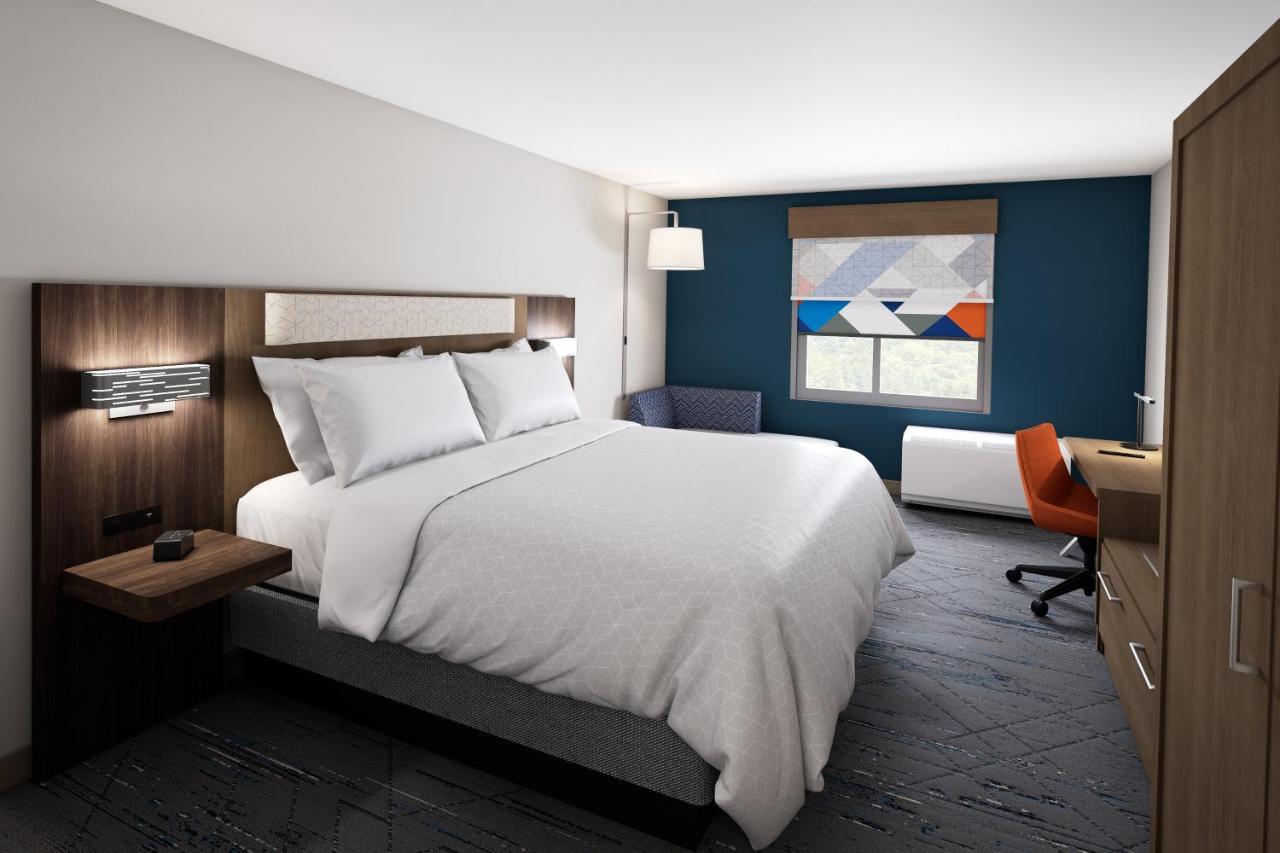 Holiday Inn Express - Blair By Ihg Bagian luar foto
